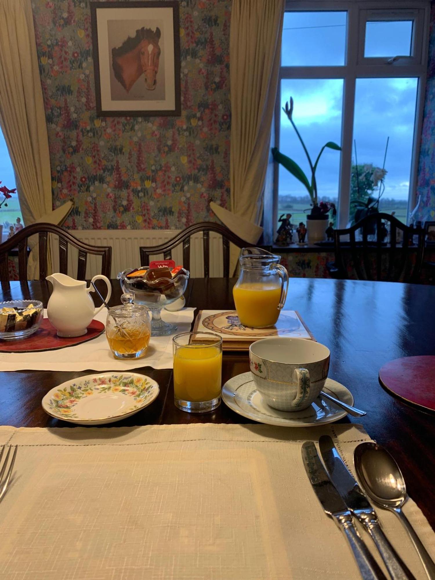 Windylands Bed & Breakfast Chipping Sodbury Ngoại thất bức ảnh